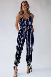 Gestreifter Jumpsuit mit V-Ausschnitt und Schnürung